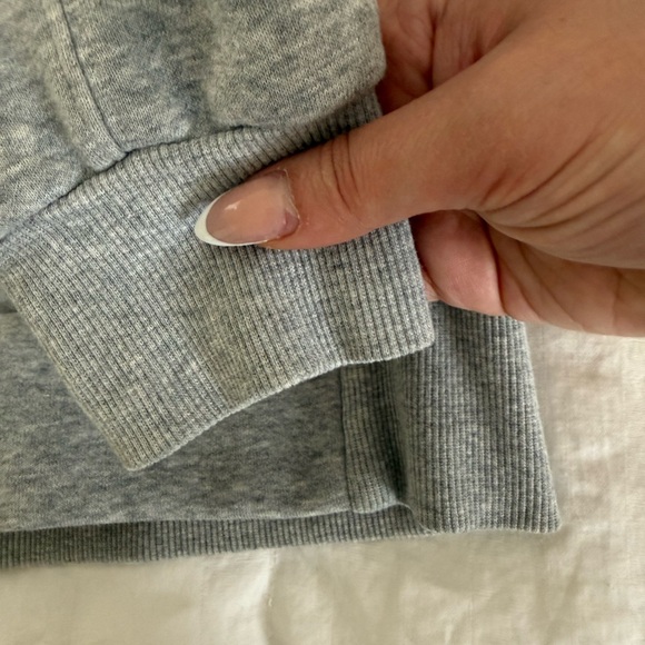 ALO Yoga Heather Gray Hoodie - Picture 6 of 6